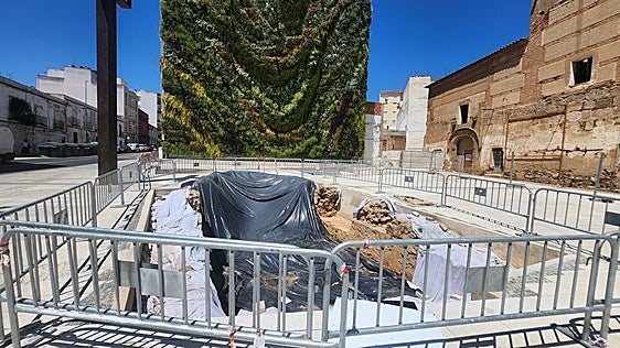 Los restos arqueológicos de la plaza de Santa Eulalia estarán integrados antes de acabar el año