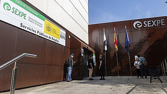 El paro baja en 1.005 personas en junio en Extremadura hasta los 60.535