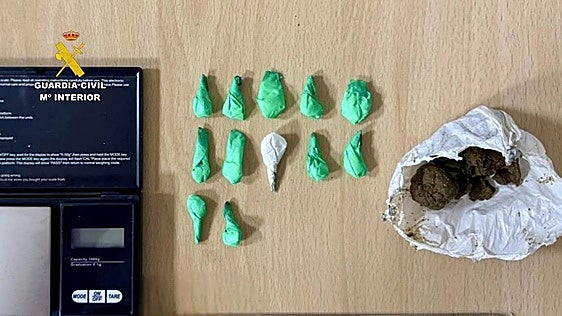 Detenidos tres hombres de 28 y 31 años por tráfico de drogas en Navalmoral de la Mata