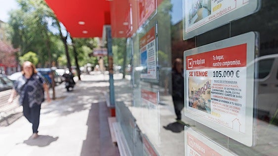 Más de 2.300 jóvenes acceden a su primera vivienda con un aval público en los dos últimos años