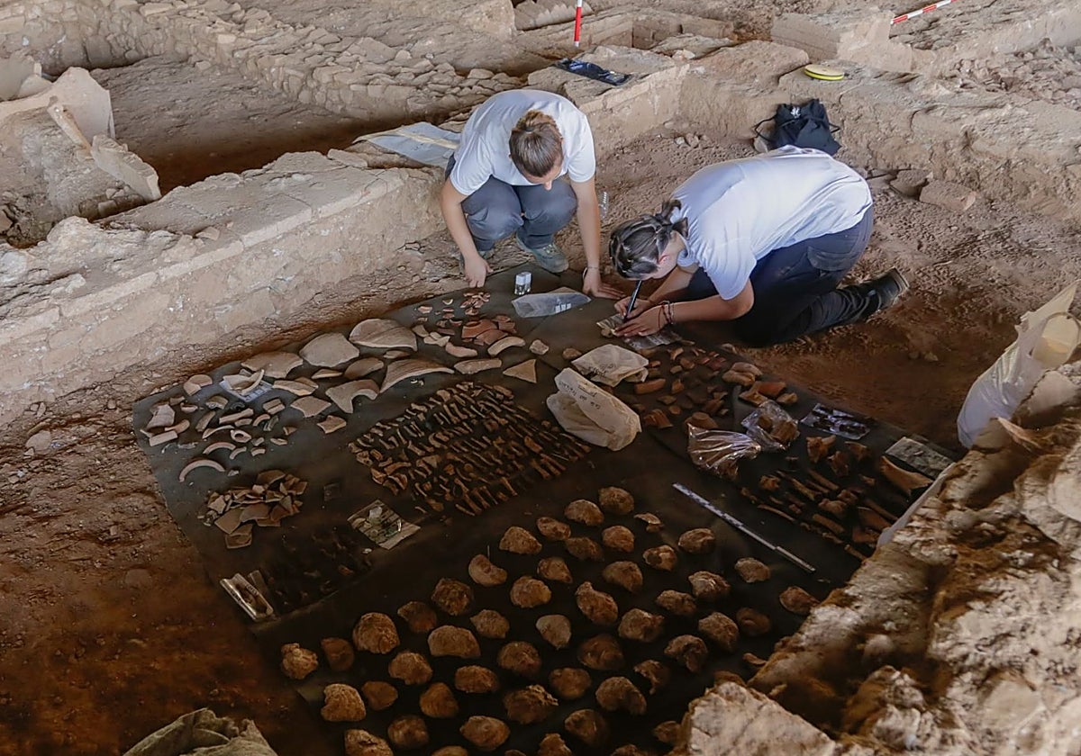 El almacén secreto con centenares de piezas arqueológicas de Mérida