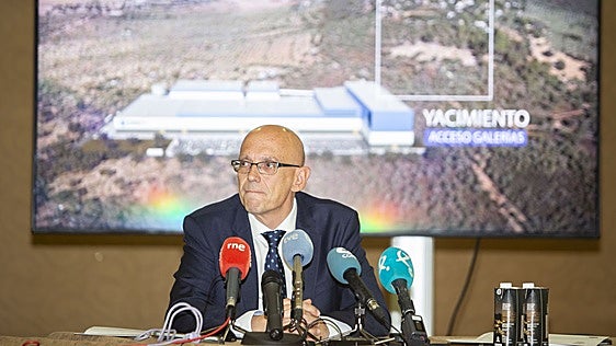La empresa de la mina de Cáceres recurrirá la denegación del permiso y peleará «con todos los medios legales»
