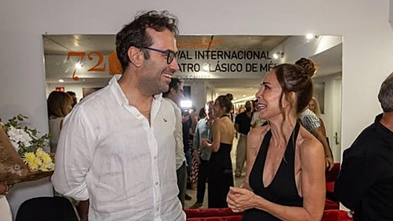 Carlos Cuerpo se deja ver en Mérida durante la tercera representación de 'Fedra, en los infiernos'