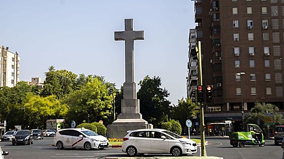 Expediente BIC: un movimiento estratégico que salva por ahora la Cruz de los Caídos de Cáceres
