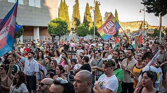 El Gobierno local concede una subvención de 3.000 euros para la defensa de los derechos LGTBI en Mérida