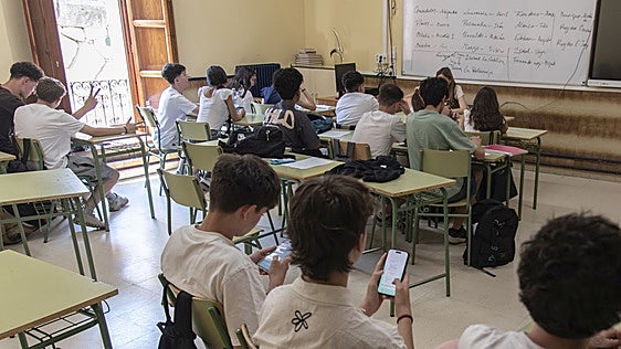 Extremadura, por debajo de la media nacional en PISA en resolución de problemas, ciencias y matemáticas