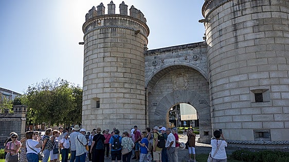 Badajoz festeja el Día de Extremadura con apertura de monumentos