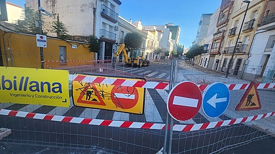 El PP critica la eliminación de aparcamientos en el centro de Mérida sin alternativas