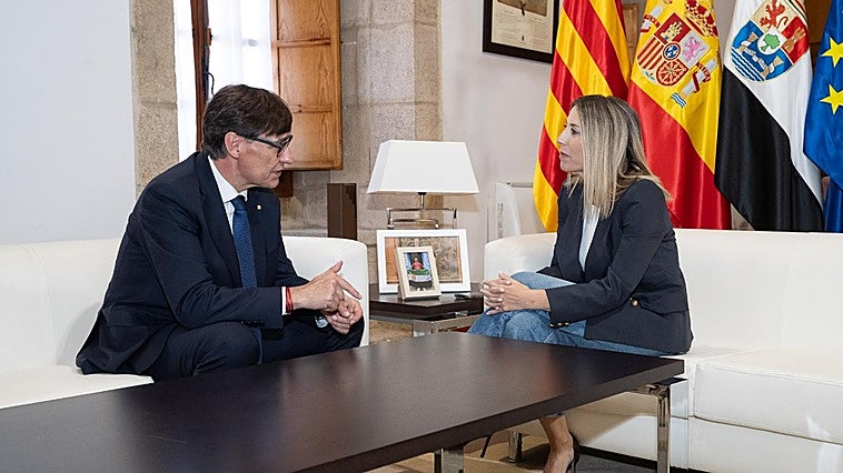 Guardiola traslada a Illa los motivos del rechazo de Extremadura al nuevo modelo de financiación