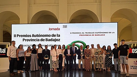 ATA premia a autónomos del carbón, del ibérico, el aceite, al IES El Pomar y CIEM