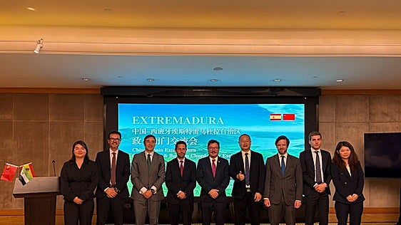 Santamaría en China: un 'rally' de promoción inversora, acuerdos estratégicos y pactos de confidencialidad