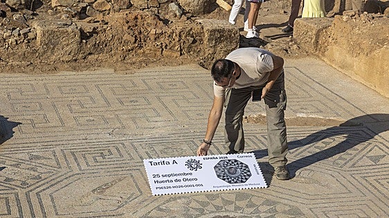 El mosaico de Medusa, de la emeritense Huerta de Otero, luce en un sello de Correos