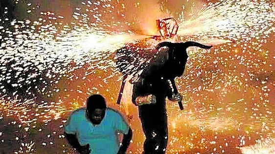 Belén celebra hoy una jornada festiva con su toro de fuego