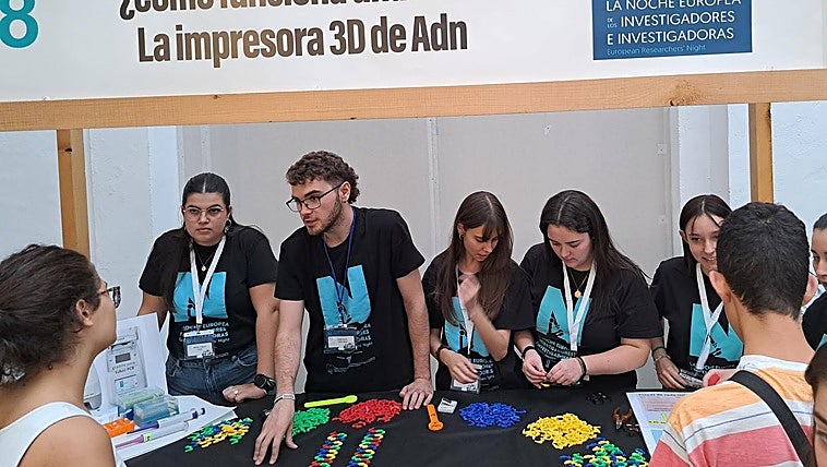 Pequeños científicos se abren paso en Badajoz entre árabes y excelencia médica