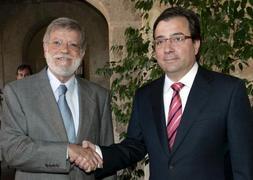 Fernández Vara dejará su cargo como presidente de Extremadura si el almacén se instala en Albalá
