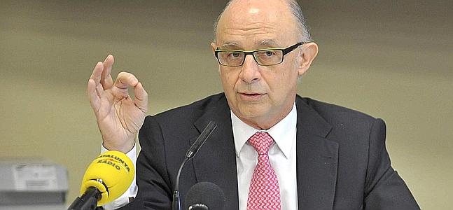 Cristóbal Montoro, en el curso de verano. / Foto: Fernando Villar (Efe) | Vídeo: Ep