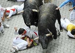 Imagen del quinto encierro. / Foto: Efe | Vídeo: Cortesía de RTVE.ES Todos los vídeos de San Fermín 2012