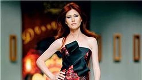 Anna Chapman La Espía Rusa En La Pasarela Hoy