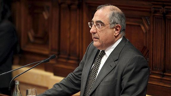 El exconseller Nadal, a la cabeza de las diez dimisiones del PSC de Gerona