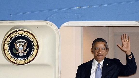 Barack Obama, a su llegada a Tokio. 