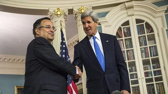 Kerry, junto a Fahmi, en la Casa Blanca 