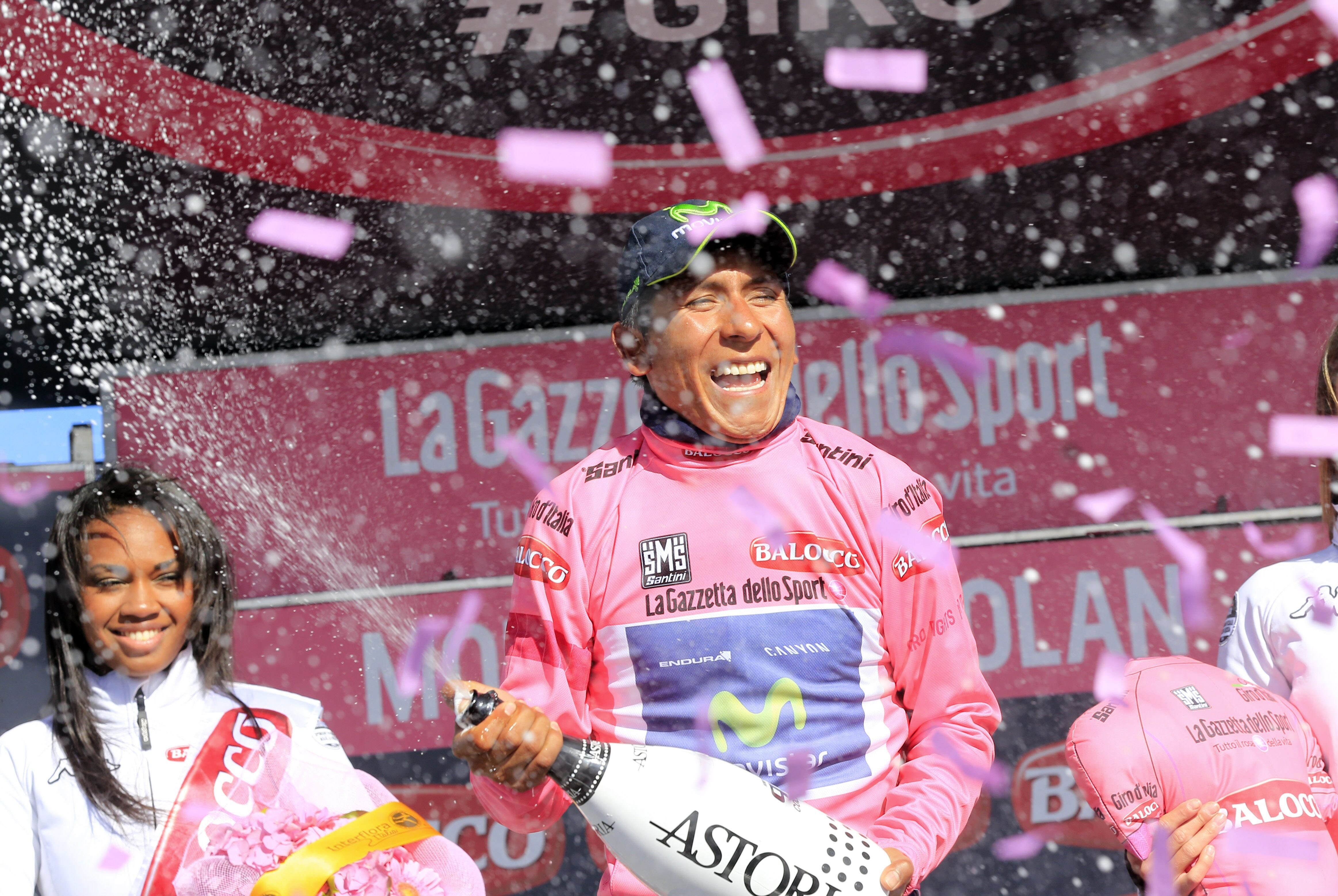 Nairo Quintana celebra su liderato. 