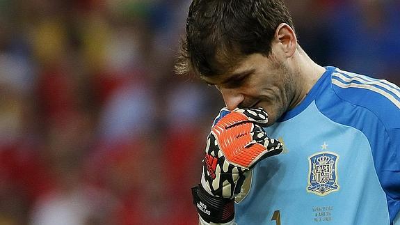 Casillas, durante el partido ante Chile. 