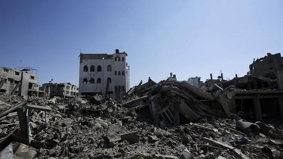 Vista de decenas de edificios destruídos tras los ataques aéreos israelíes 