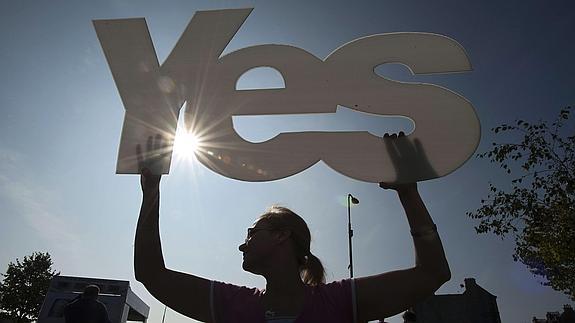 Un hombre a favor del 'Sí'.