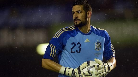 Kiko Casilla. 