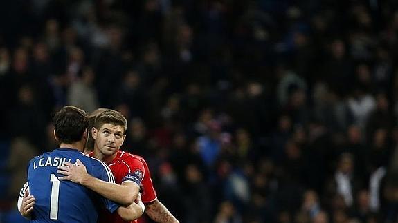 Gerrard abandona a Xavi e Iker del ‘One Club Men’