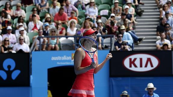 La rusa celebra su victoria ante Ekaterina Makarova. 