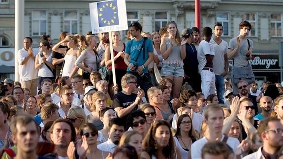 Manifestación en pro de los derechos de los refugiados en Viena (Austria).