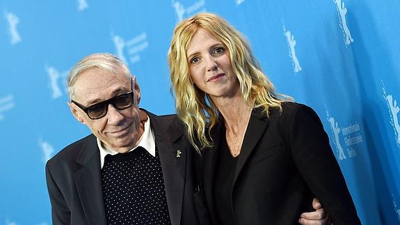 El director francés André Téchiné junto a Sandrine Kiberlain.