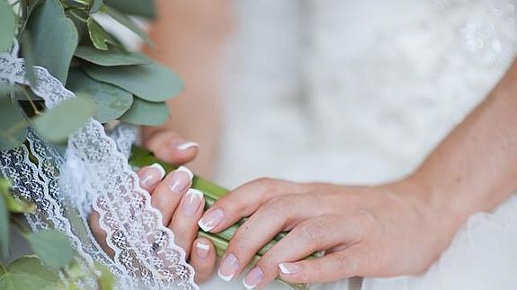 ¿Qué manicura elegir el día de tu boda?