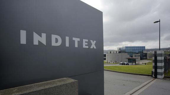 Vista de la entrada a la sede central del grupo Inditex.