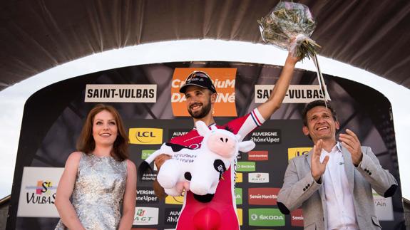 Nacer Bouhanni celebra una de sus victorias. 