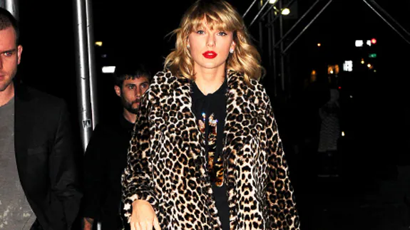 Taylor Swift, vestida de leopardo