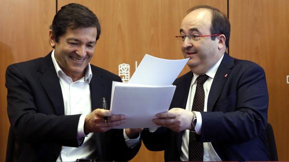 Javier Fernández y Miquel Iceta.