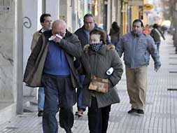 Una calle de Badajoz ayer por la mañana. / CASIMIRO MORENO