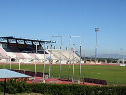 Imagen del estadio municipal de Don Benito, que ya se llama 'Vicente Sanz'. / FRAN H.