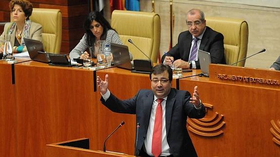 Fernández Vara durante su intervención hoy en el Debate sobre el estado de la región.