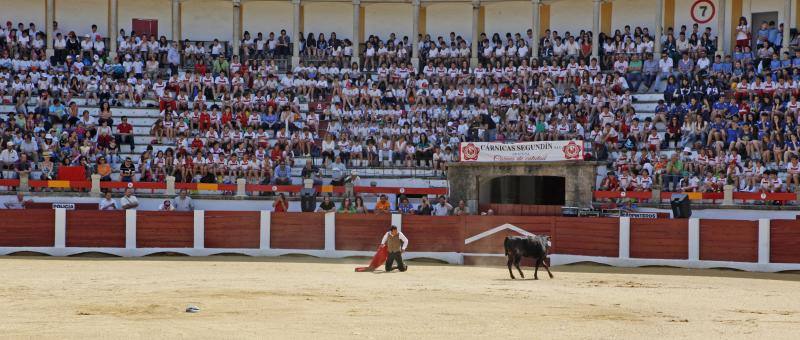 Ferrera, durante su exhibición ante los escolares. 