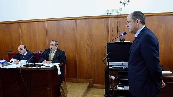 Momento en el que Ángel Vadillo declaraba en el juzgado de lo Penal número 1 de Badajoz