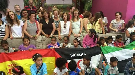 Los niños saharauis siguen  sin fecha de llegada a la región