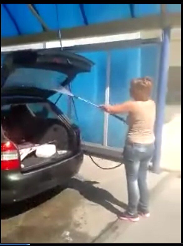 Esto es lavar el coche sin miedo