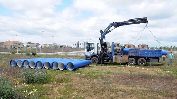 Trabajos de construcción del anillo de abastecimiento de agua a Mérida. 