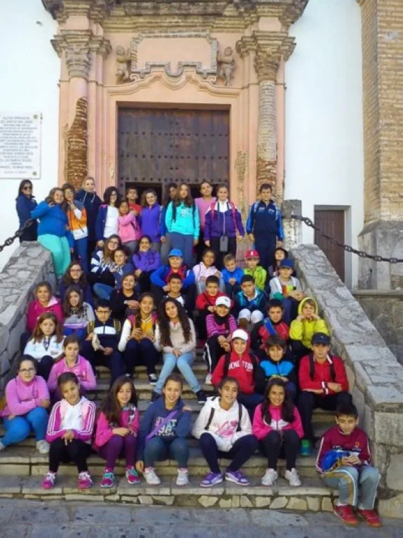 Alumnos participantes del colegio del Pilar. :: v. p.