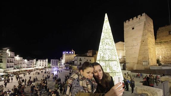 Cáceres, segunda ciudad con más coste de alumbrado navideño por habitante