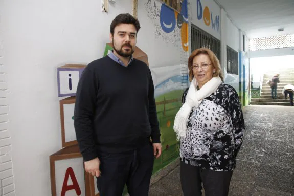Andrés Talavero y Adela Domínguez en la nueva sede. :: a. méndez